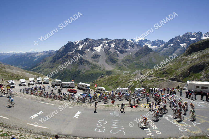 Peloton on Col du Galibier034p.jpg
